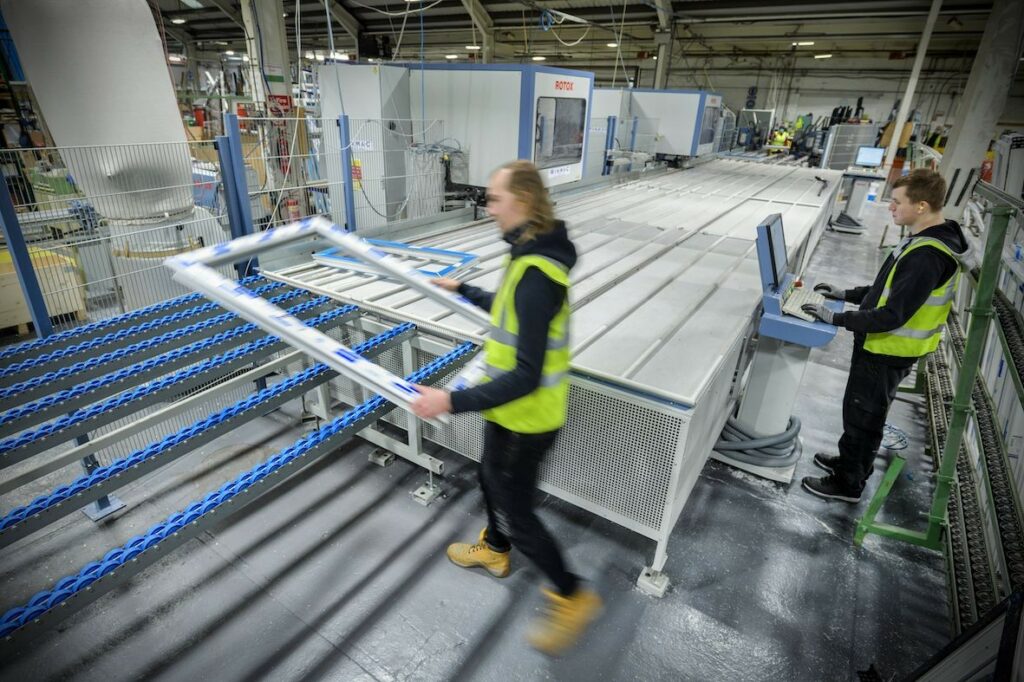 Trade business factory Sternfenster